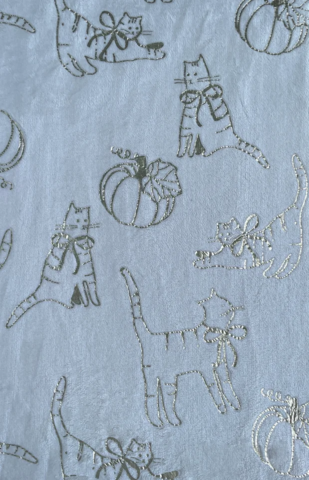 Blankets & throws — BL2607252 — supplied view 1